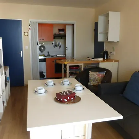 Appartement Saint-gilles-croix-de-vie, 2 Pièces, 4 Personnes - Fr-1-224-754 *
